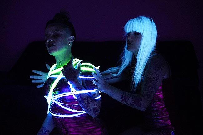 Black light Shibari Shows with fluorescent ropes